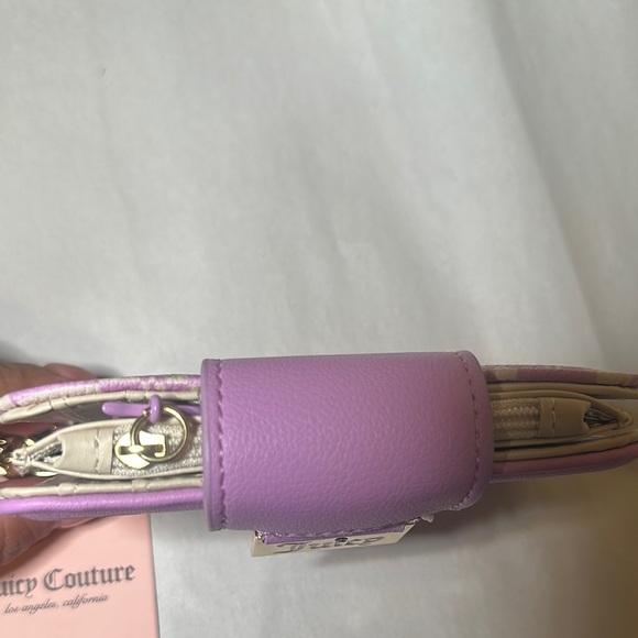 Juicy Couture Lavender and Beige Wallet - Picture 2 of 3